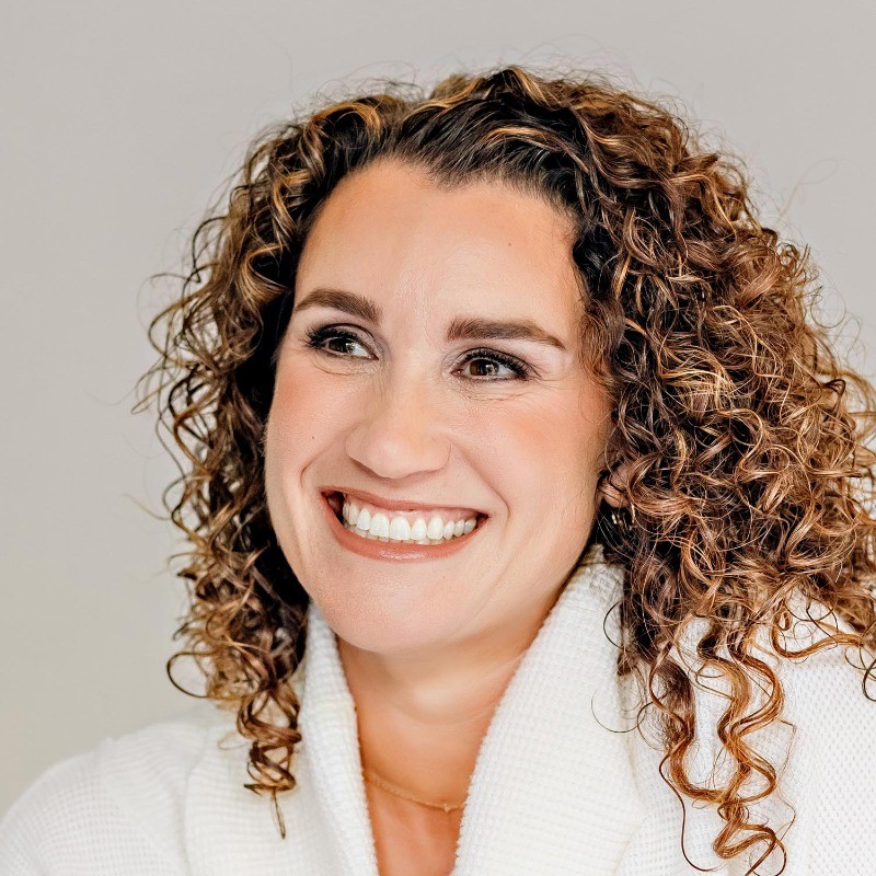 Lindsay Barnett image